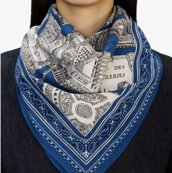 Square 65 louvre blue
