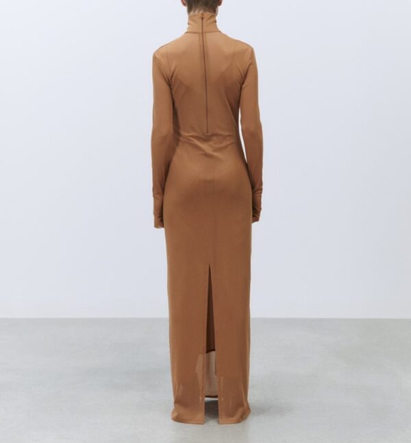 Abito lungo in tulle