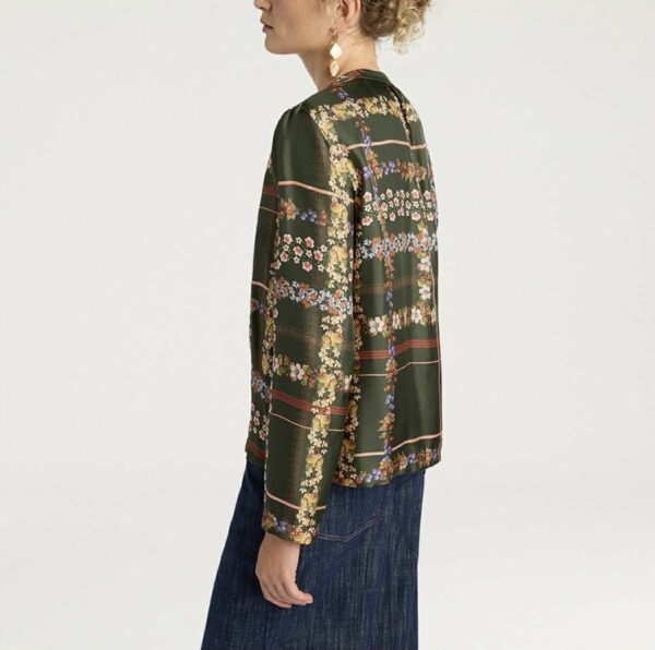 75F55BD4D752742BC1F305B75044E31F_ Exeter blouse