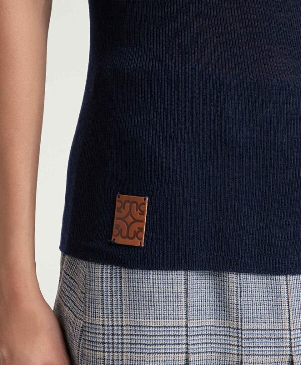 D26B801D85AD5C40E01475678EB8D17B_ Hardy knitwear