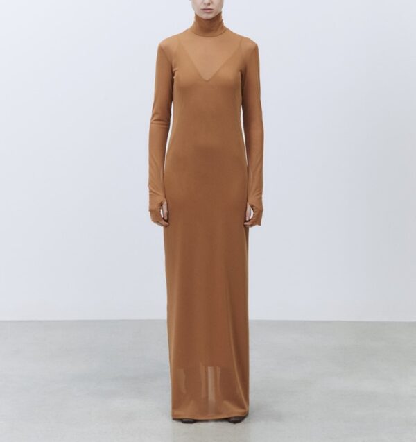 Abito lungo in tulle