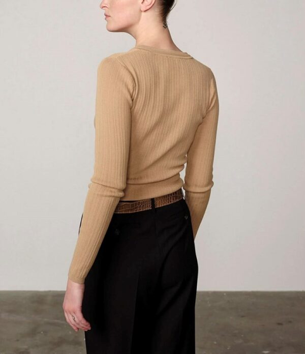 2974517C6F1F7FAE5599F5CDC3FD48EA_ Brooks blouse