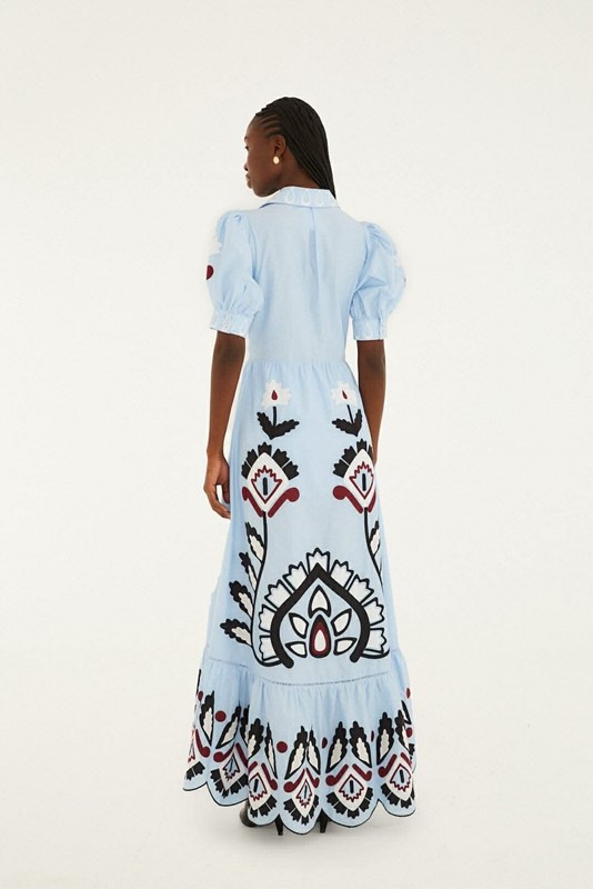 Abito lungo ricamato