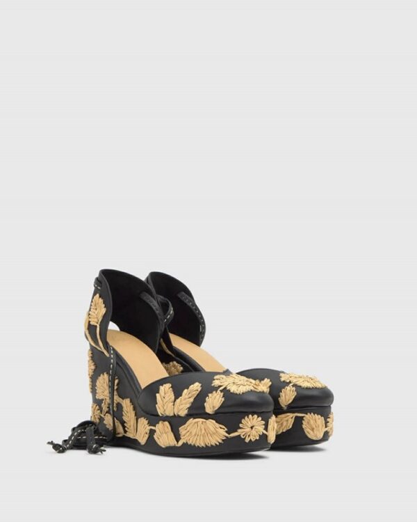 D3D857084D4D9341317C5E331397FF67_ Carmela/280