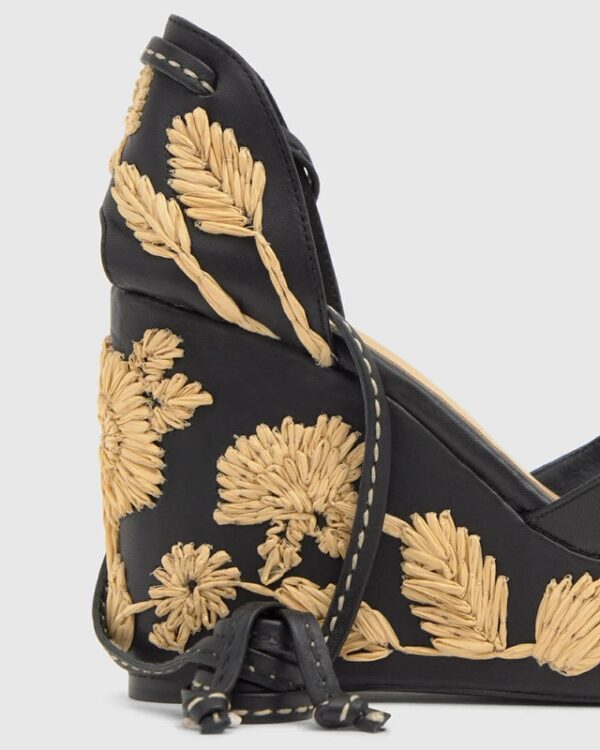 DF6C2DAD1675DA12D006957C3099A346_ Carmela/280