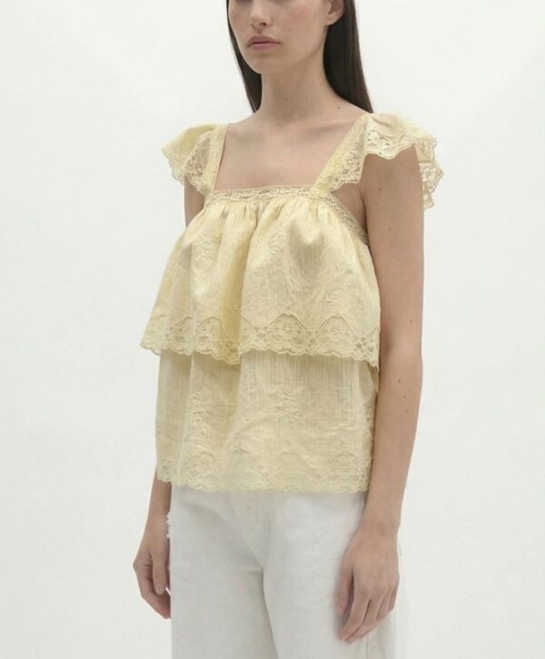 Camea top