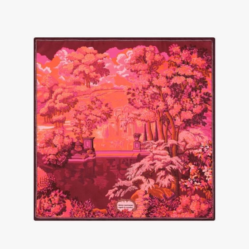 Square 70 come fucsia