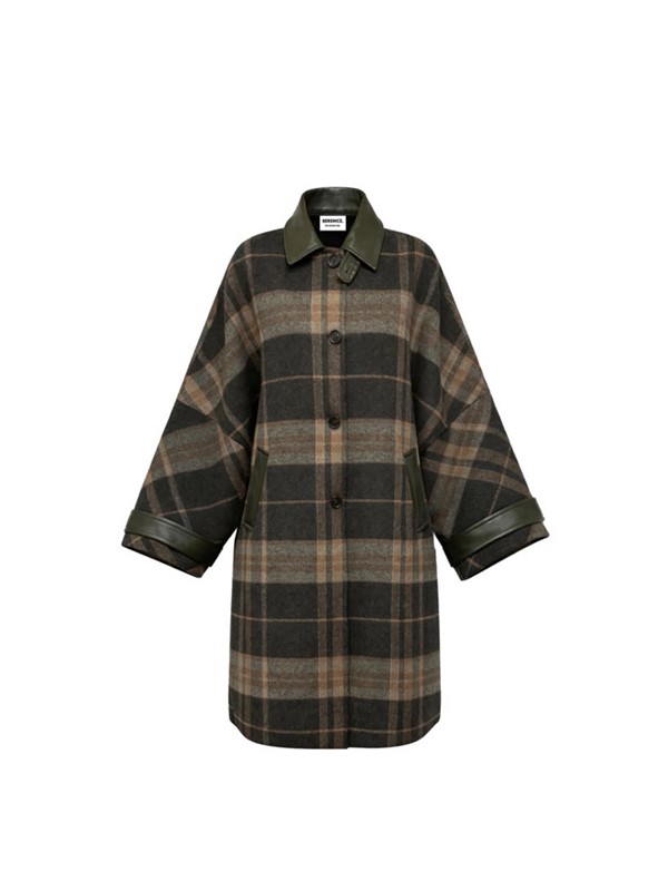 743FBFD3EE51C534742E0409ED6A0586_ Garnet manteau