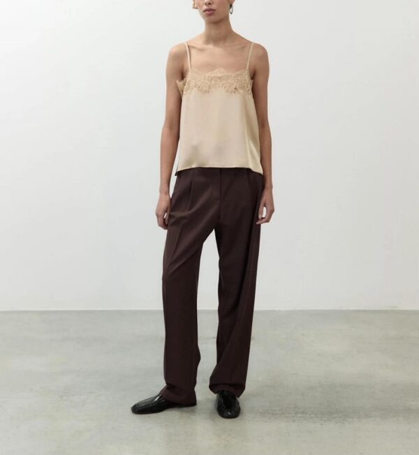 ACB068EDD262F6E68F20CD20705C914C_ Top satin e pizzo