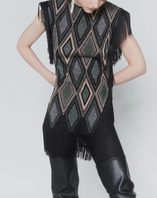 C0FBD168D2B6928EACC0F13C6432CD2B_ Top jacquard con frange