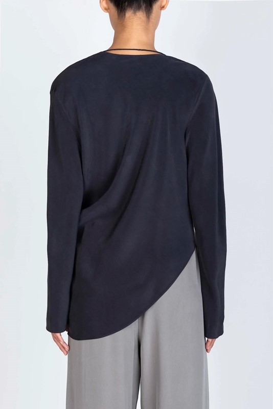 F66EBBB7B01E26202C77BDD7E659AA43_ Blusa asimmetrica